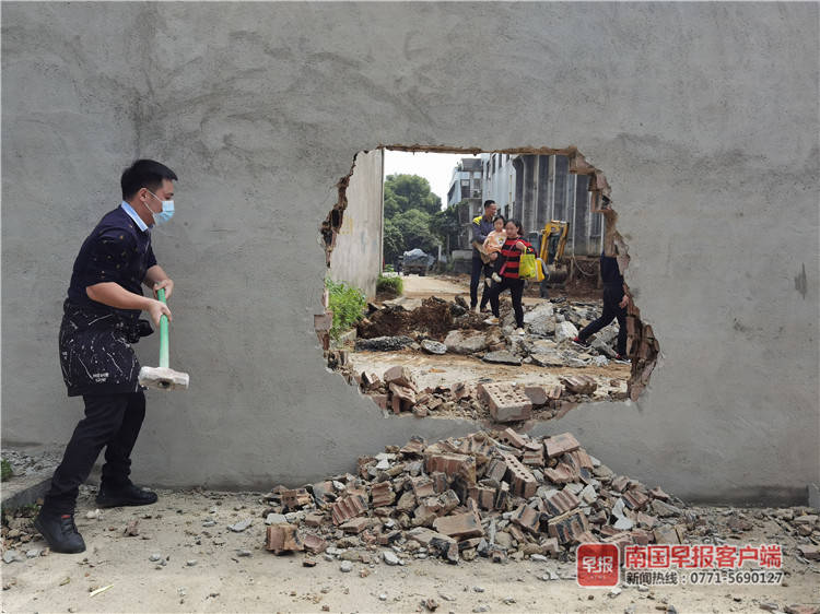 桂林一小区实行临时管控,桂林小区被封