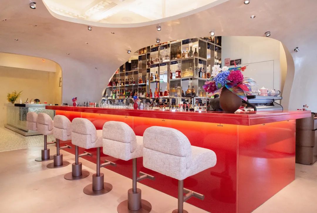 外滩有名的酒吧,外滩人气最旺消费最高的酒吧