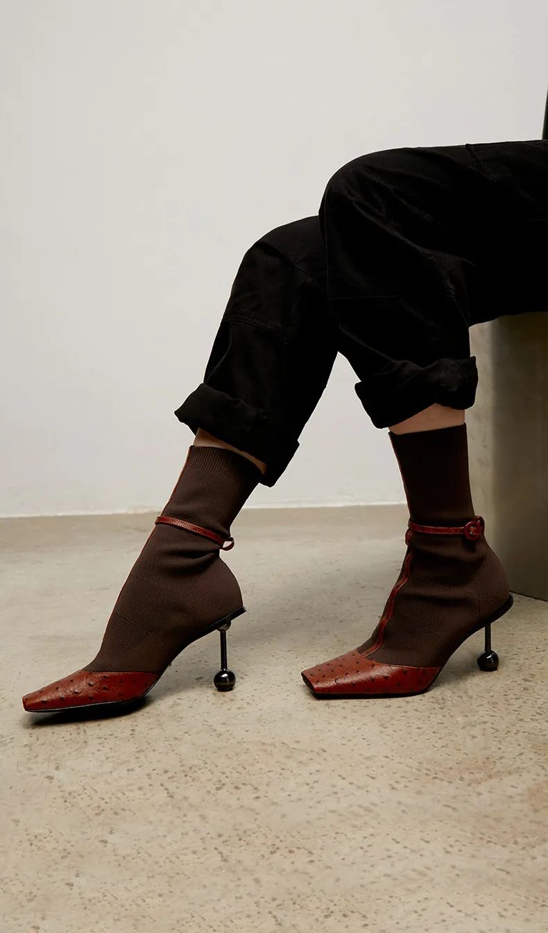 同样的预算买二手车还是新车,爆款靴子和小众靴哪个好