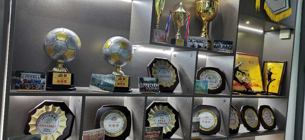 郴州开放的足球场,郴州国际足球