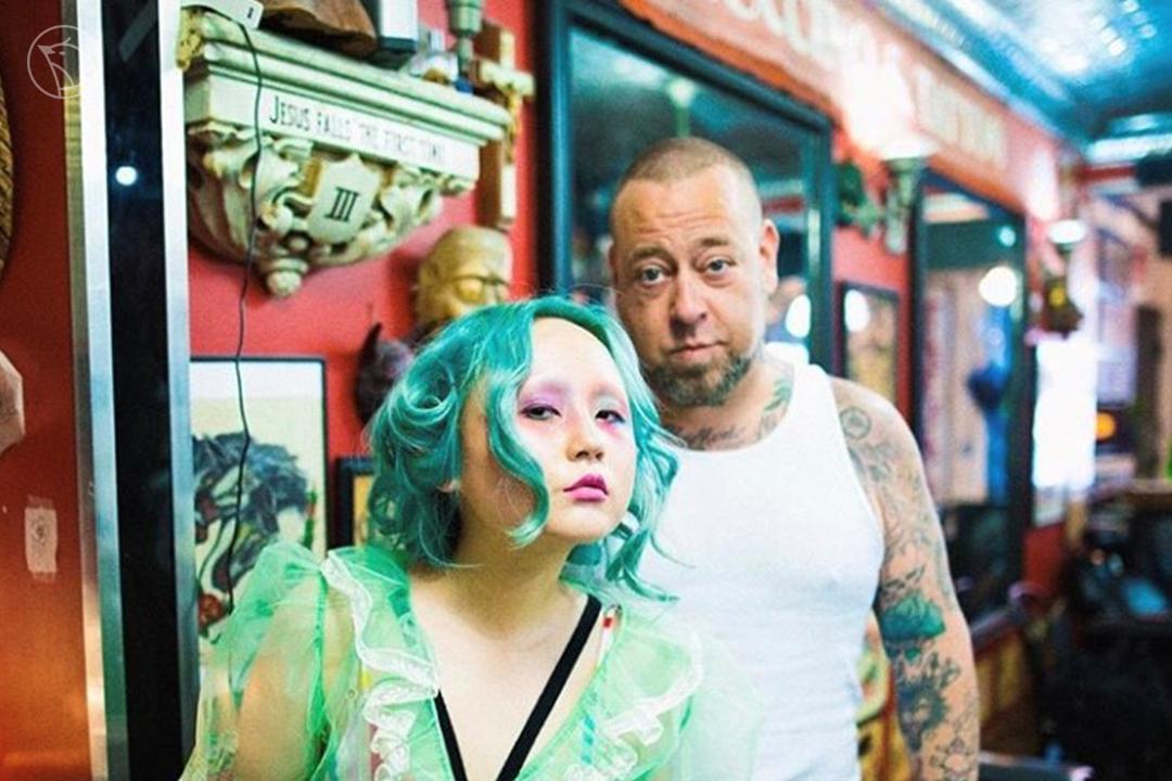 逃离毛坦厂的中国女孩，如何被LadyGaga选中了？