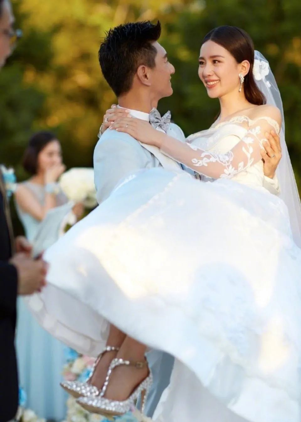 姐弟恋到底可不可以谈呢,姐弟恋和大叔恋哪个更靠谱