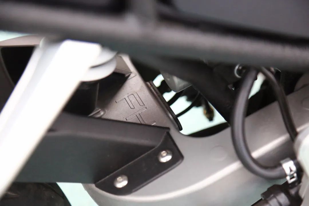 最便宜的双缸250仿赛,250双缸仿赛单摇臂