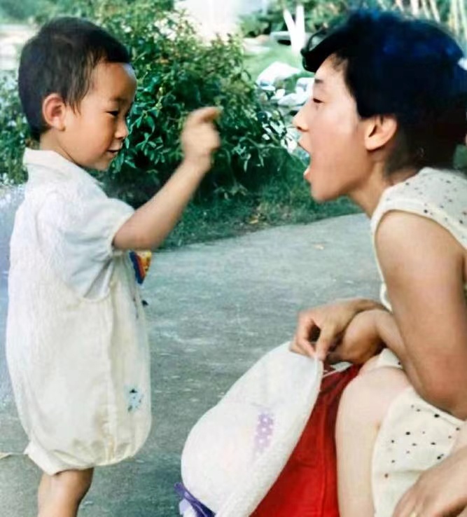 一个失孤女警的4天和20年