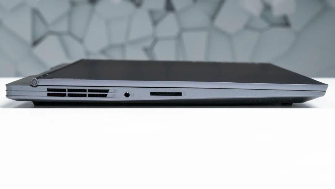 性价比高的二手游戏轻薄本,2024年最建议买的轻薄游戏本