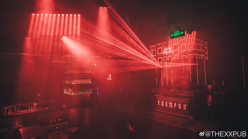 成都又新添一大波“明星店”!关晓彤的奶茶、黄晓明的复古烤肉、网红厨师王刚的秘制卤菜…都来啦