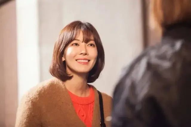 瑞思拜的殿堂级演技，国内热搜也忍不住要给金素妍S卡