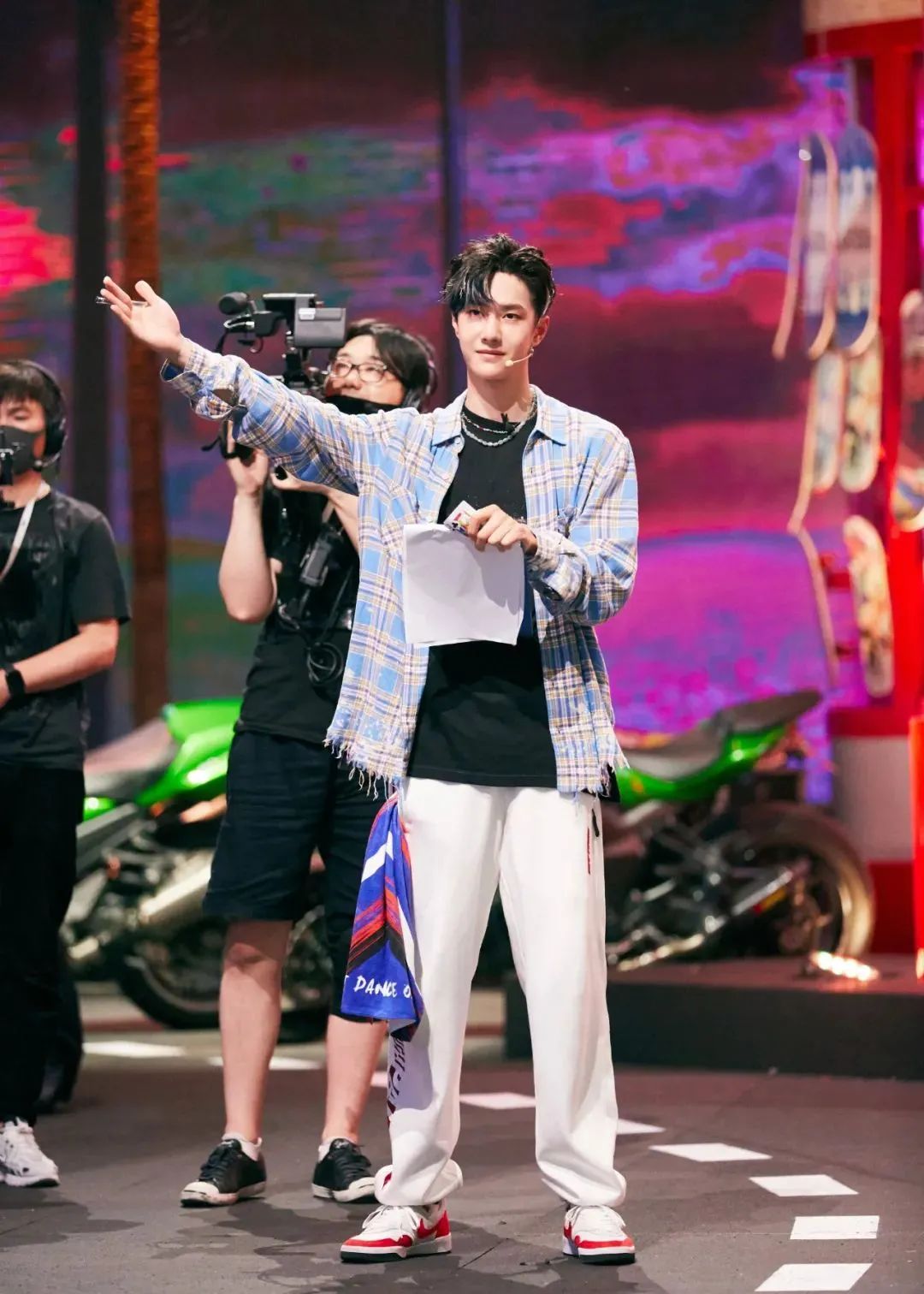 年度会穿榜单来了你爱豆同款都在这儿！快买