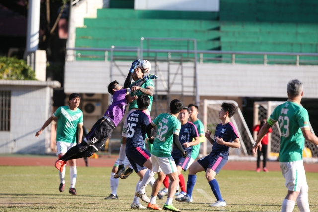 华附“大战”执信，“华信杯”校友足球锦标赛元旦举行