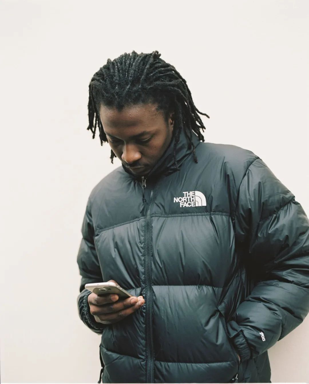 为什么现在满大街都是北面羽绒服,为啥满大街都是北面