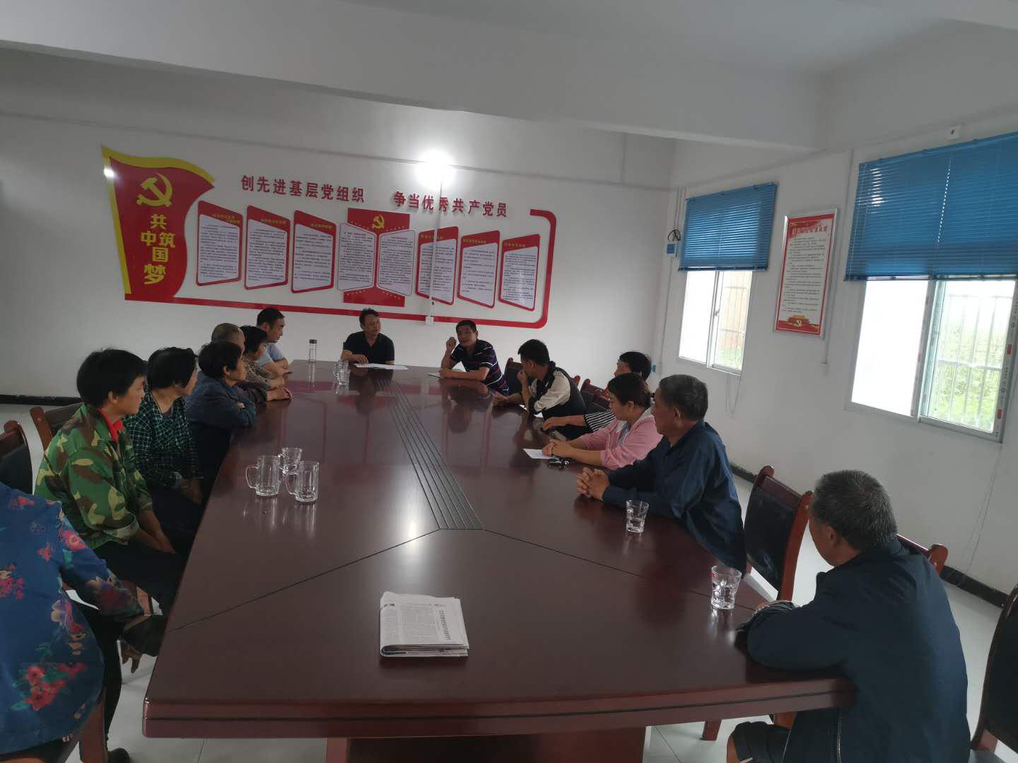 桐柏县城管局派驻月河村第一书记王海：誓让山乡展新姿