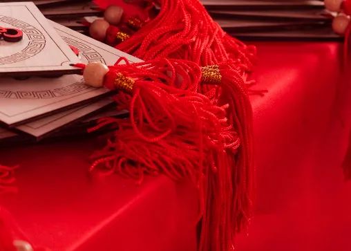 妇产科医护人员坚守岗位,产科医生节日坚守岗位