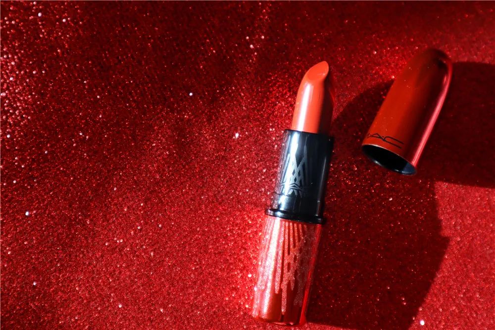 凭借不老神颜抢到男神45岁却难逃变老变丑的命运她到底做错了什么？