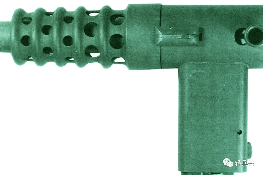 简单即可靠？难得一见的另类风景：盖瓦姆D3/D4简易冲锋枪