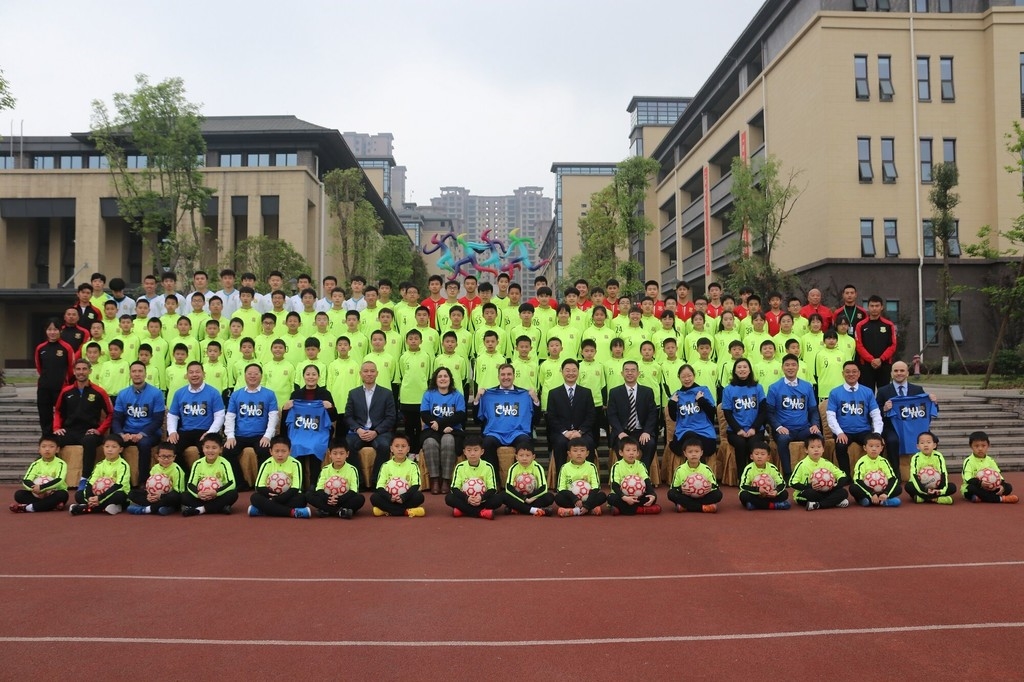 中国足球男孩雷科巴,雷科巴足球学校