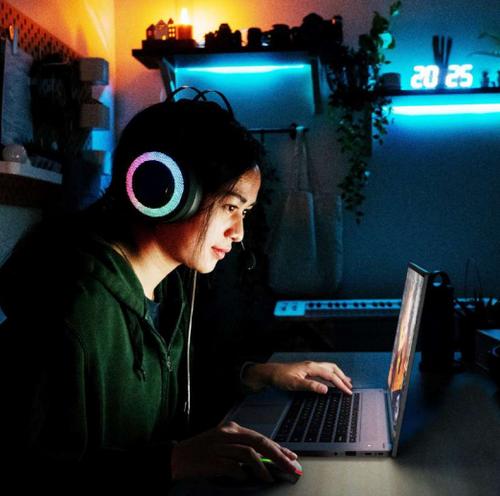 苹果m1芯片游戏表现,苹果m1核显玩游戏