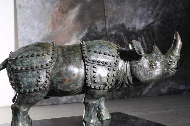 一家开业30年的宾馆为何要同时举办两场美术馆级别大展？