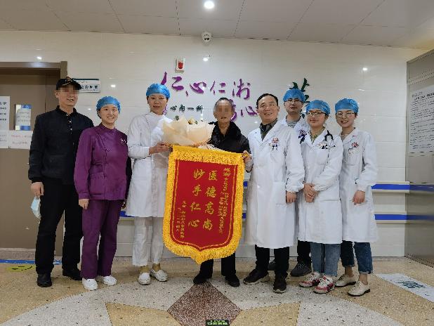 74岁老人心脏大能换瓣膜吗,73岁老人心脏瓣膜手术成功率