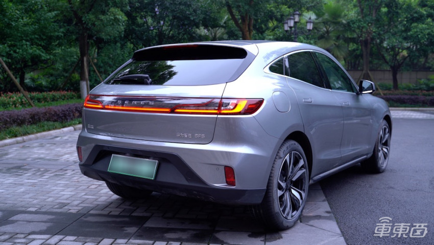 华为增程式电动车评测,华为新能源电动汽车试驾