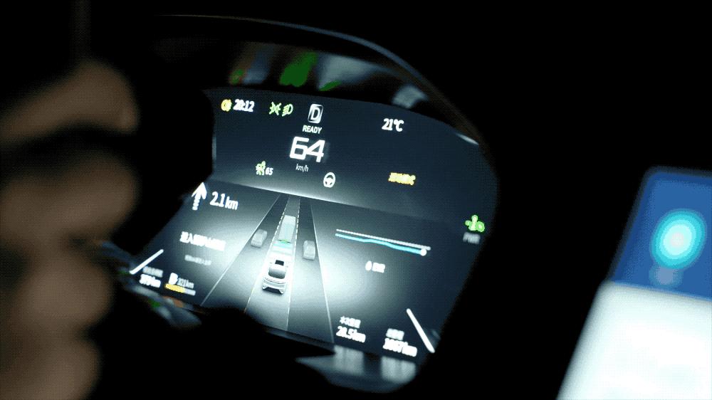 重庆试驾华为版增程电动车：动力不输百万级跑车，华为音响上档次