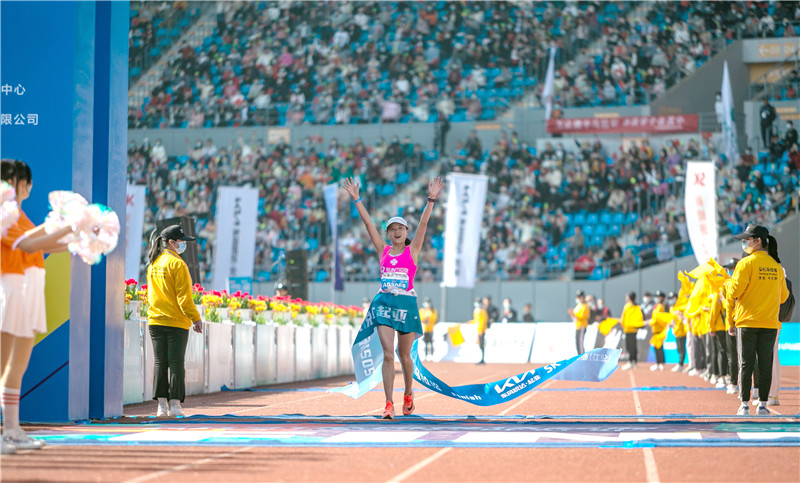 盐城跑马拉松第一名,盐城马拉松对盐城市有好处吗
