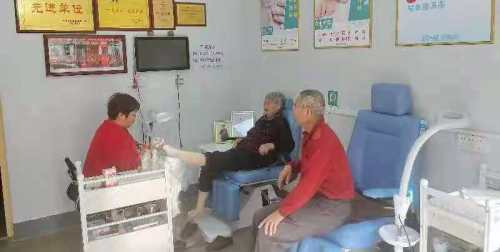 9年免费修脚3000余人次，铜川一热心大姐入选陕西好人