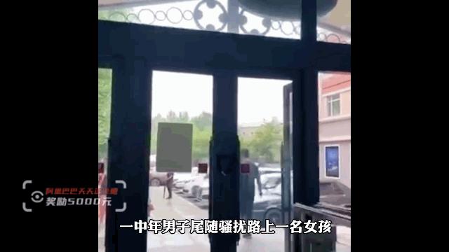 甘肃某高中男生*窥偷**女宿舍视频曝光，让人感慨：不要低估人性的恶