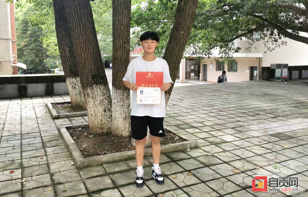 自贡江姐中学女足,自贡江姐中学女足进入国家队