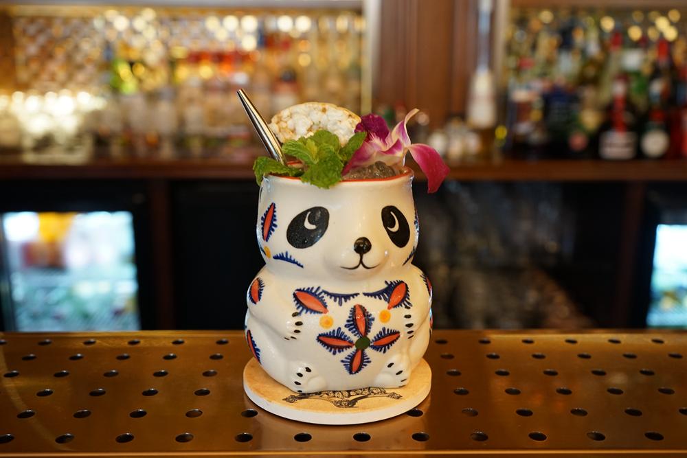 火锅、糖油果子、甜皮鸭、辣椒面......这些在成都酒吧喝的酒,yyds