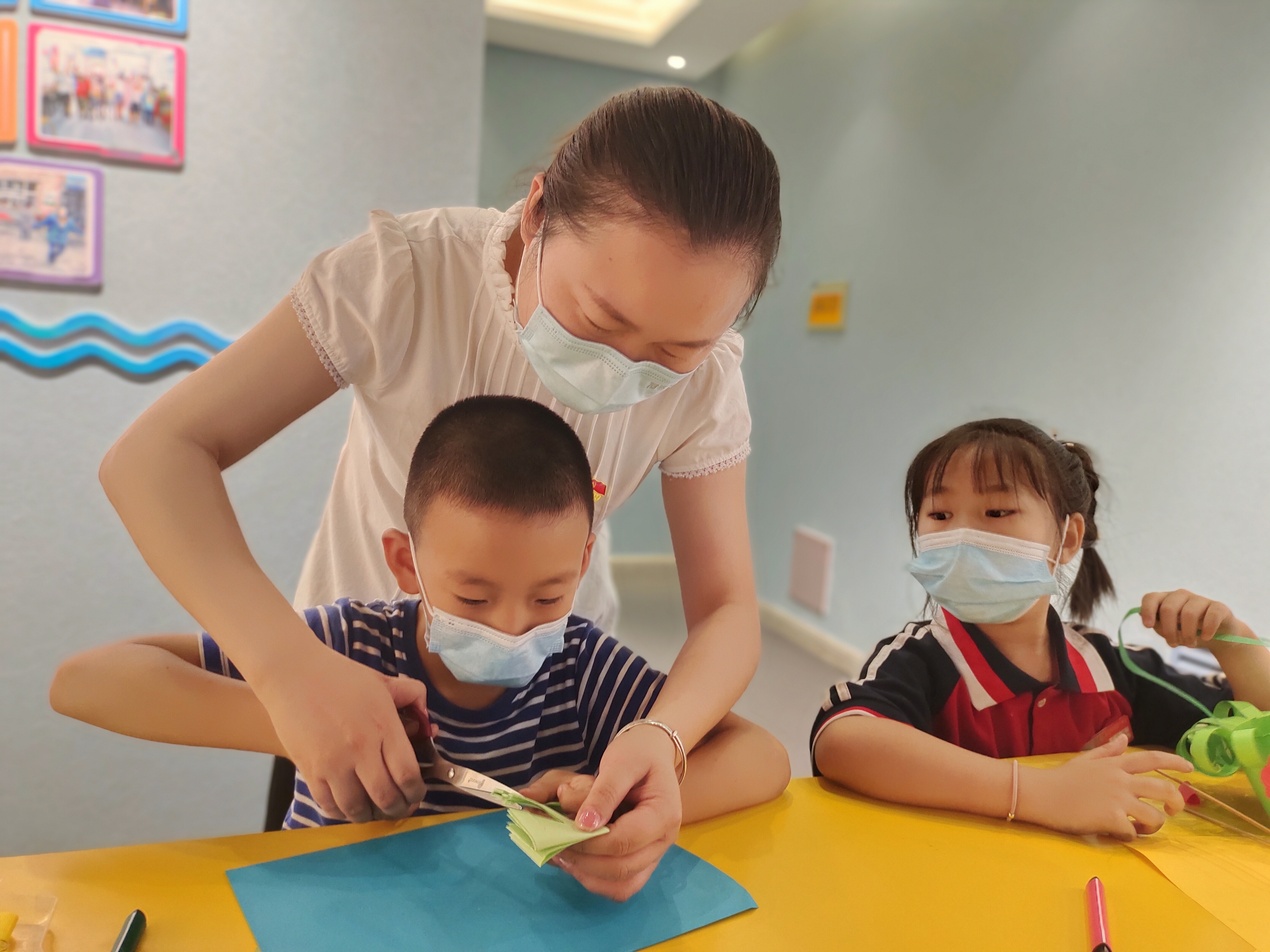 爱润童心感念师恩贺卡图片,童心敬师恩贺卡