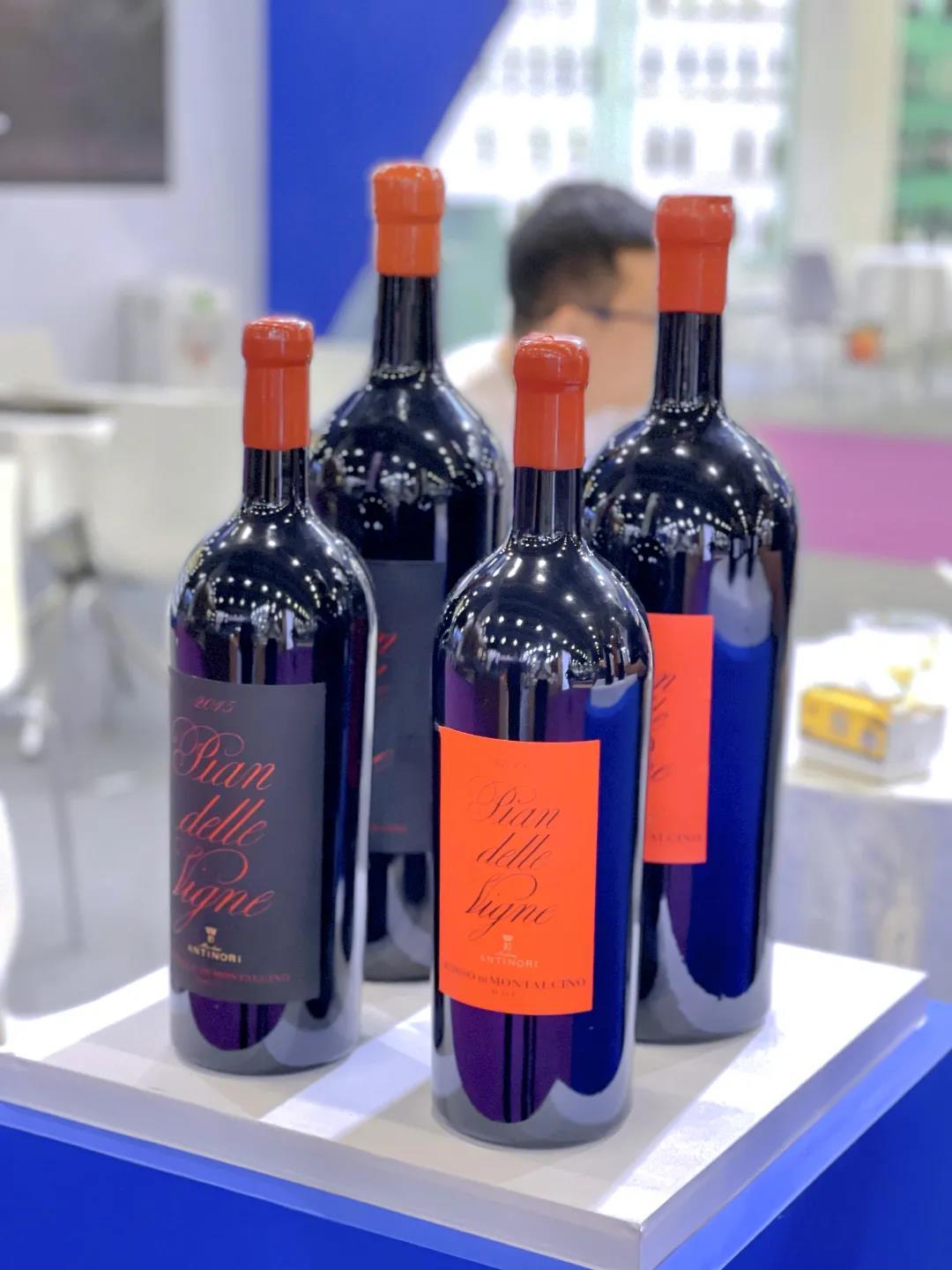 进口假酒怎么鉴别 (如何辨别法国酒假酒)