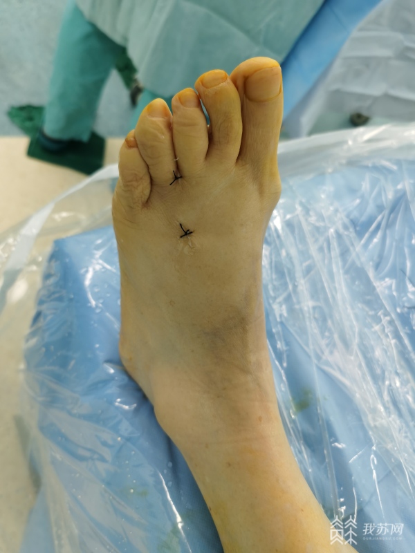 爱穿尖头鞋的女性,爱穿尖头鞋的女人个性