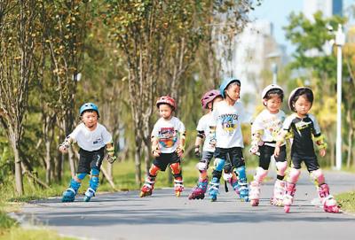 推动公共健身设施规范,多举措推动全民健身