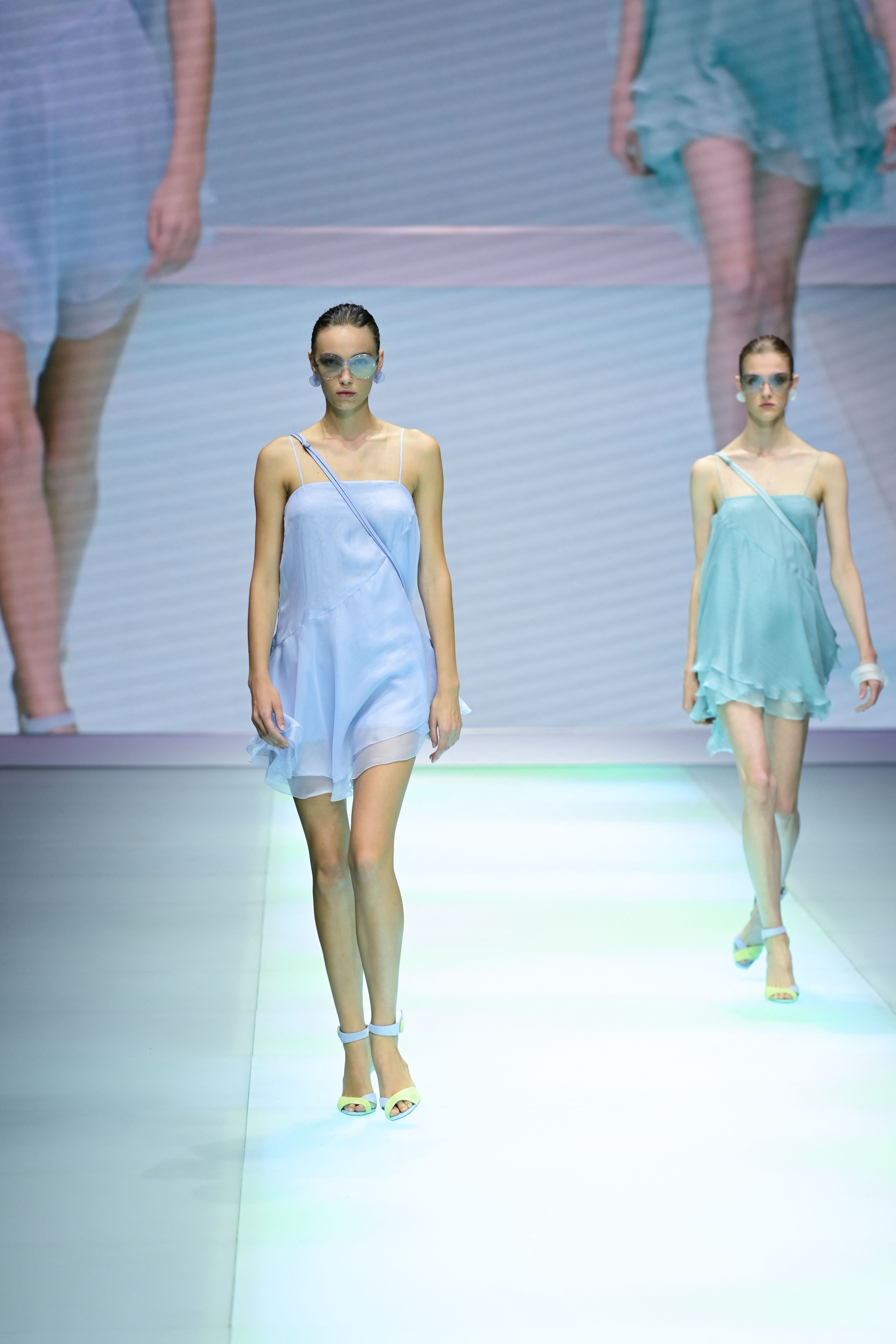 米兰时装周春夏,米兰时装周阿玛尼品牌时装秀