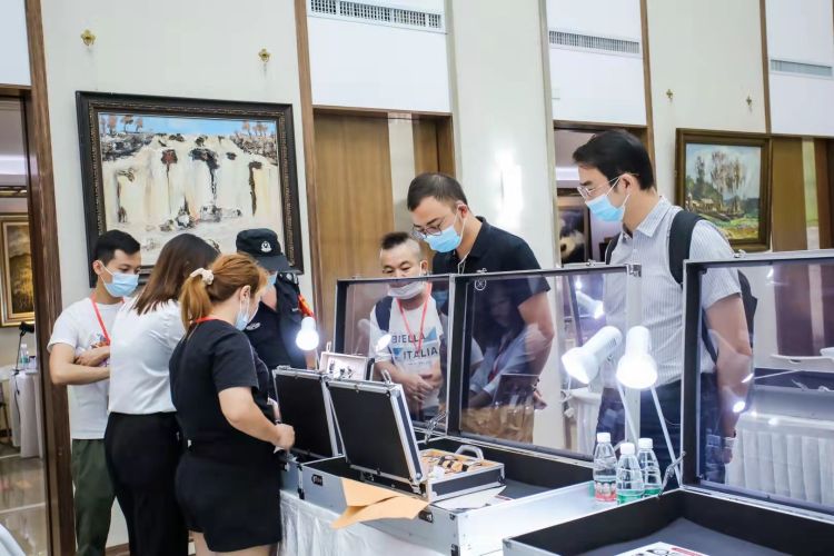 一世钟情完整版,广州出品世界名表