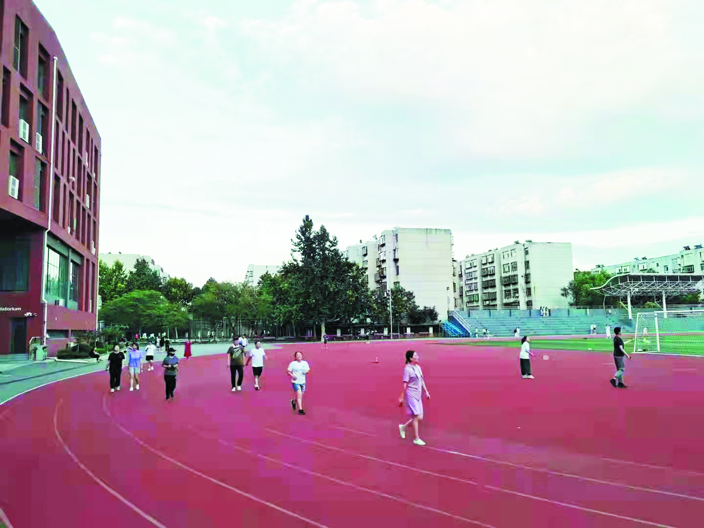 全民体育健身学校运动场开放,中国校园体育场地对外开放现状