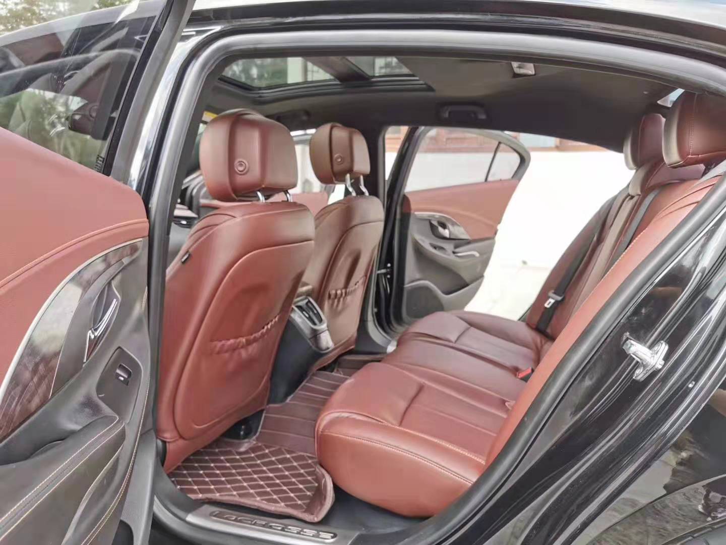 开了2年的别克2.0t9at君越值多少,开了十年的别克君越值不值得买