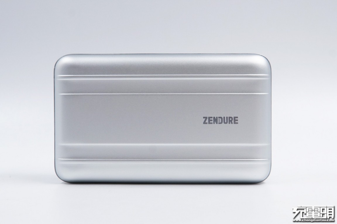 征拓20w快充拆解,征拓100w桌面充电器