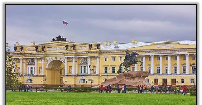 #山屿海国旅带你走进俄罗斯#“低调硬核铁憨憨，帮就是了！”