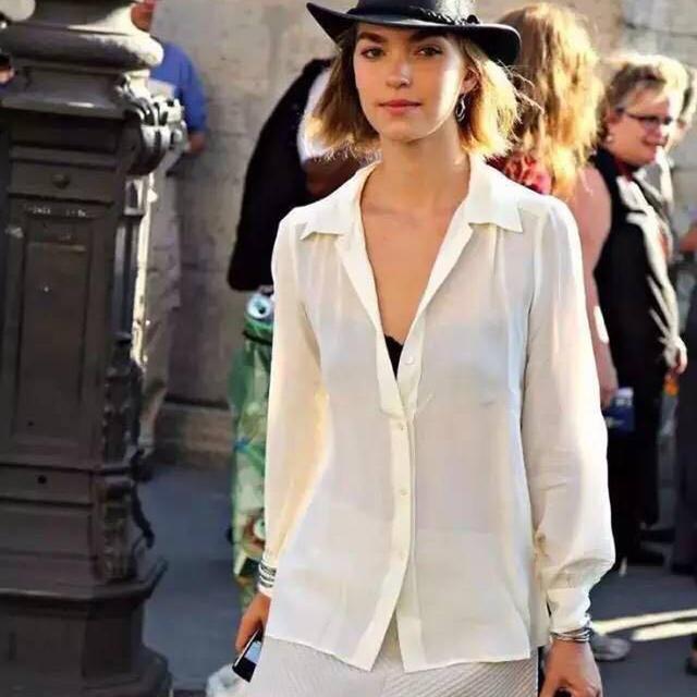 夏天很透的衣服怎么搭配内衣,夏天什么衣服透