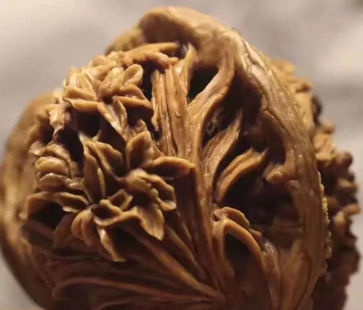 核桃裂尖怎么补救,核桃裂了还有价值吗