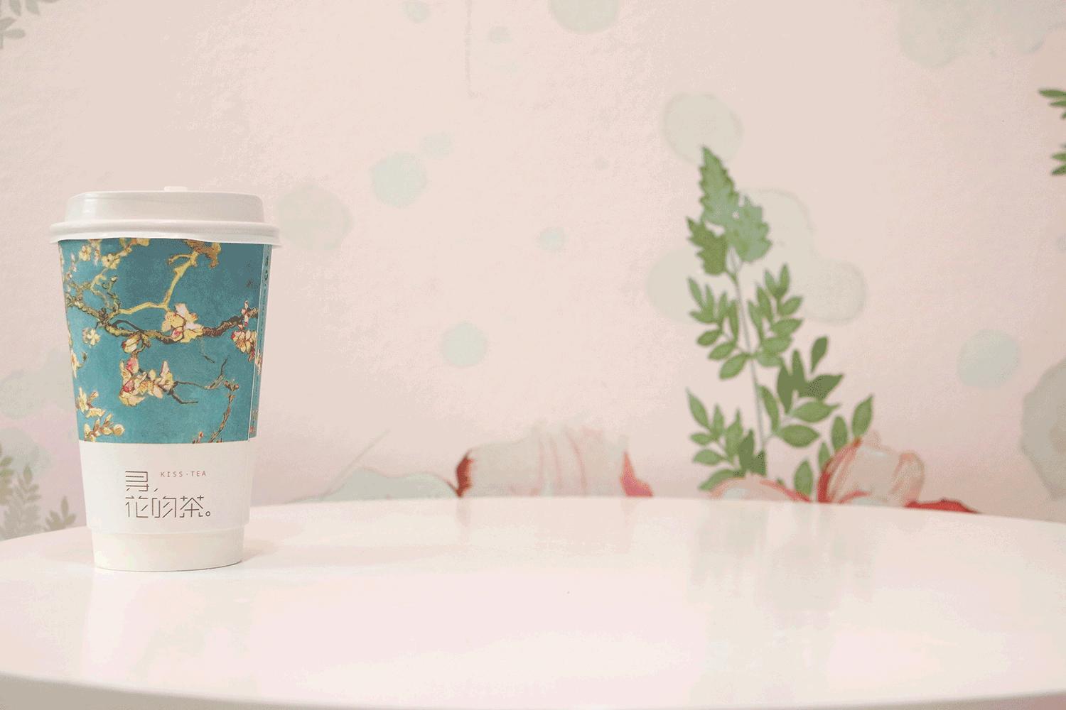 火爆珠三角的网红奶茶店来了，还带着宫崎骏设计的杯子！