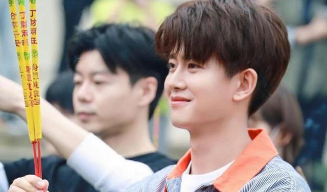 “一月男友”又有新剧,各路明星纷纷齐聚,还有一直出演校花的她