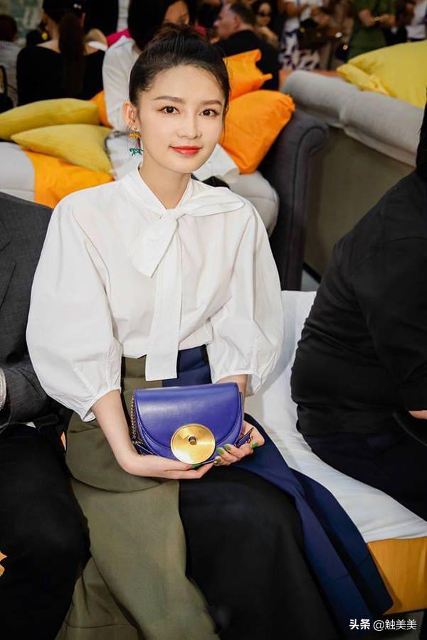 解读香奈儿明星款式,教你挑选高品质衬衣,这个夏天让时尚满格