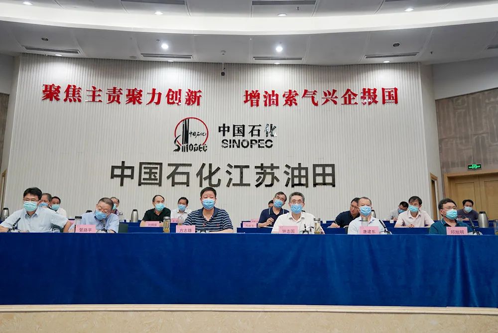 超长待机，魔幻40天，看着看着就忍不住……