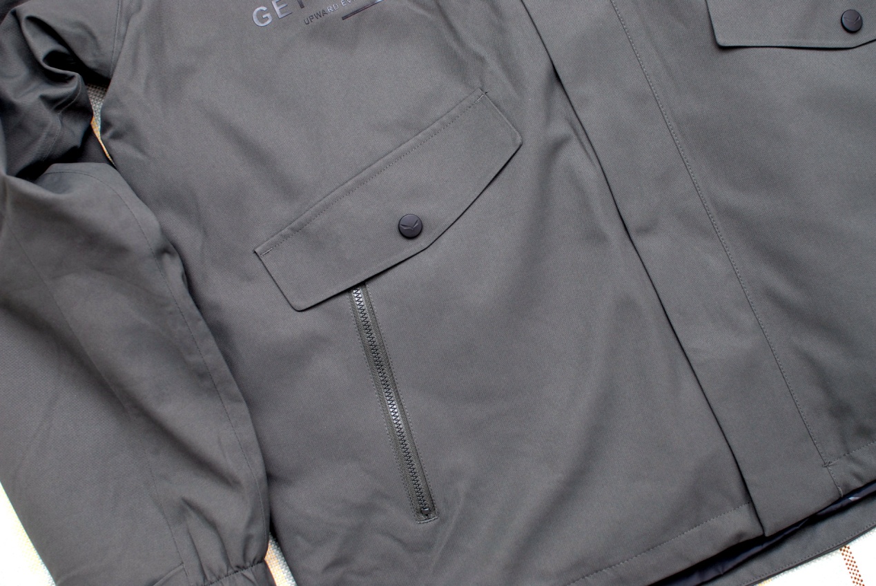 沙乐华冲锋衣能排第几,沙乐华和狼爪冲锋衣哪个好