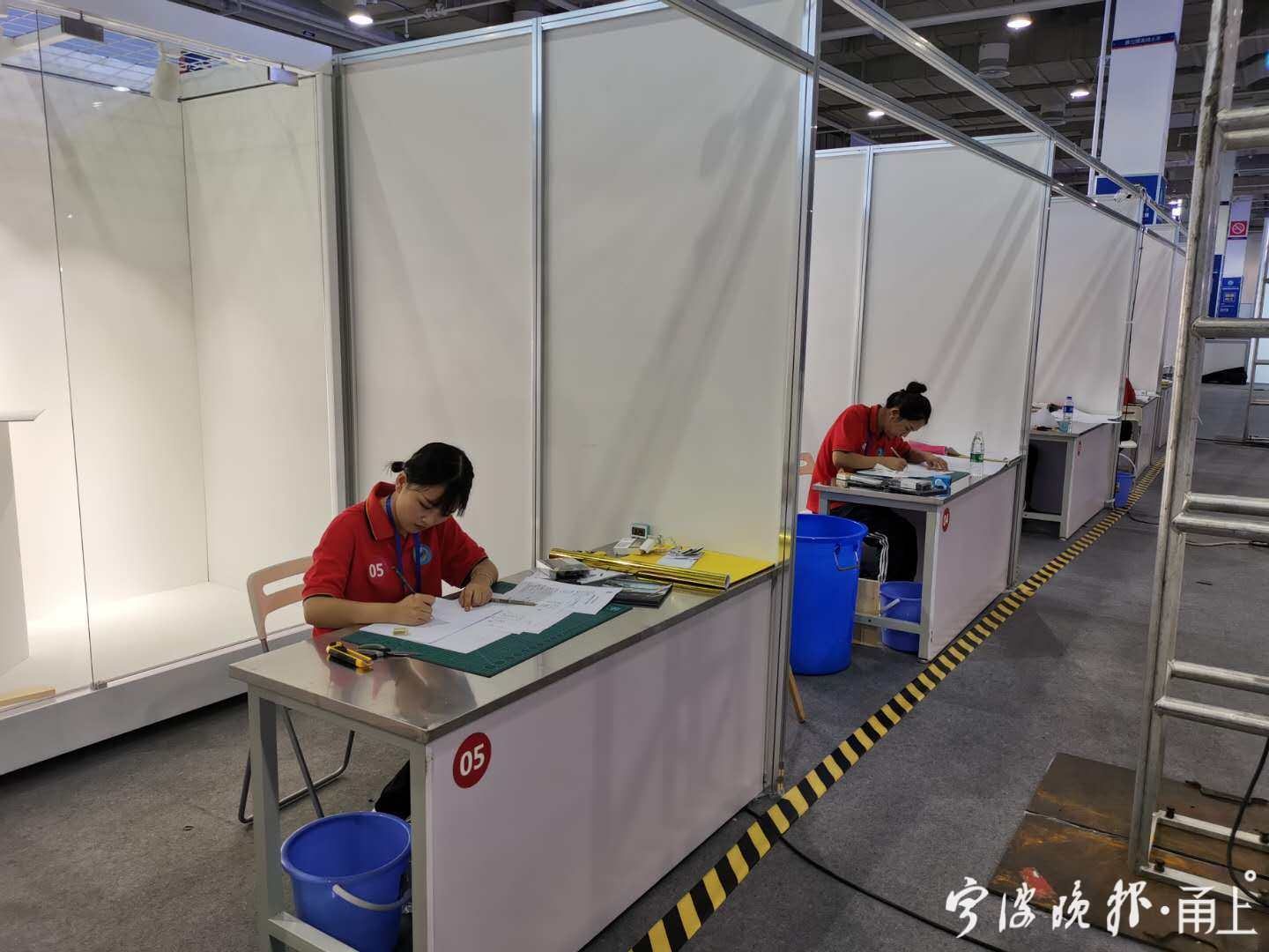 桥下拉吊环比赛直播,桥吊比武视频