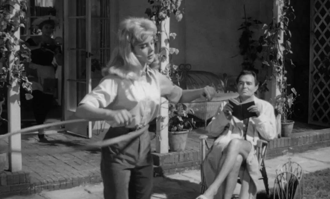 童年心理创伤下的荒诞情感,儿童期的心理创伤