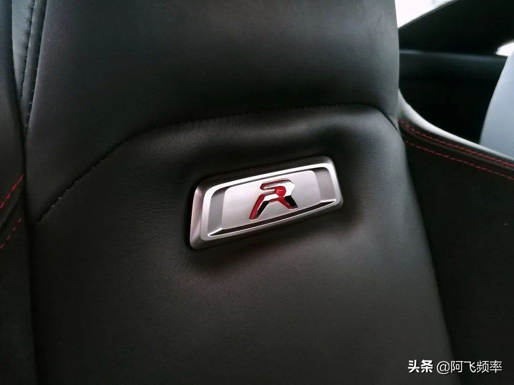 全新一代标致rcz跑车,比法拉利更高级的车