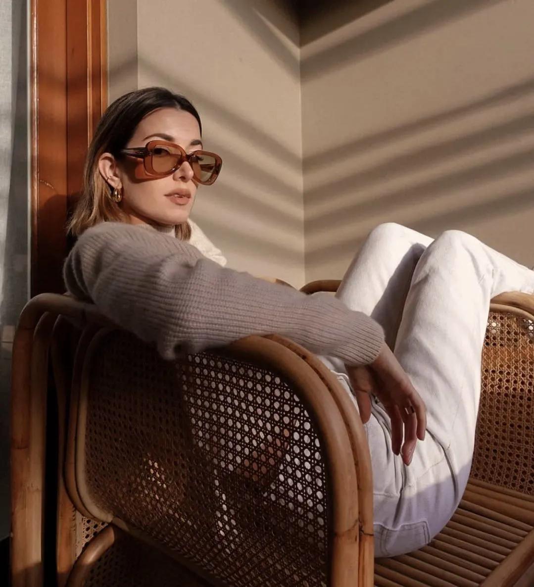 圆脸女生怎么选墨镜,圆脸女生如何选择大牌眼镜